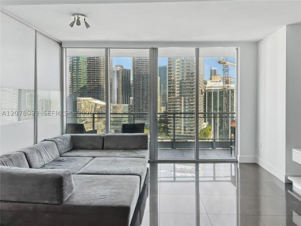 Mint At Riverfront, 92 SW 3rd St #2602, Miami, Florida 33130, image 3