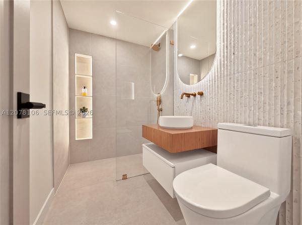 Santona, 6580 Santona St #A16, Coral Gables, Florida 33146, image 2