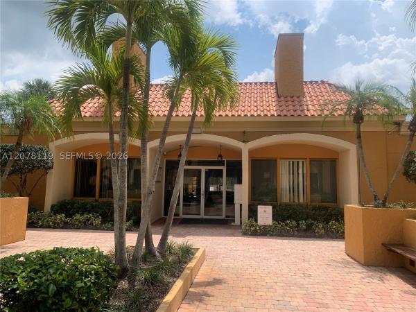 Venetian Gardens At Country Club Of Miami, 17911 NW 68th Ave #O-202, Hialeah, Florida 33015, image 3