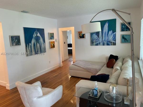 Dixie Gardens, 1545 NE 138th St, North Miami, Florida 33161, image 2