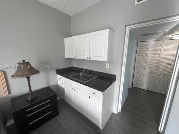 Knights Inn Hallandale, 26 Diplomat Pkwy #2342, Hallandale Beach, Florida 33009, image 3