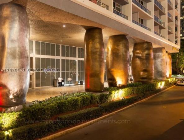 Icon Brickell Tower 1, 475 Brickell Ave #3908, Miami, Florida 33131, image 2