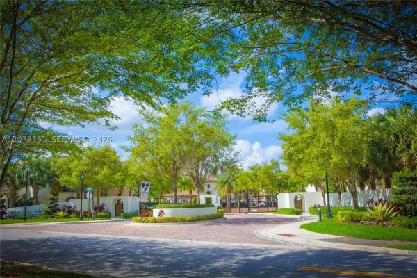 Cascada Isle, 2958 St Thomas Dr, Cooper City, Florida 33024, image 1