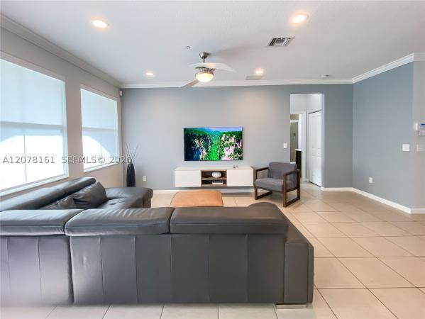 Cascada Isle, 2958 St Thomas Dr, Cooper City, Florida 33024, image 2