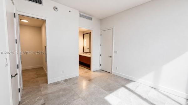 Una Residences, 175 SE 25th Rd #504, Miami, Florida 33131, image 1