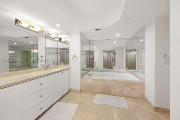 Sands Pointe, 16711 Collins Ave #907, Sunny Isles Beach, Florida 33160, image 1