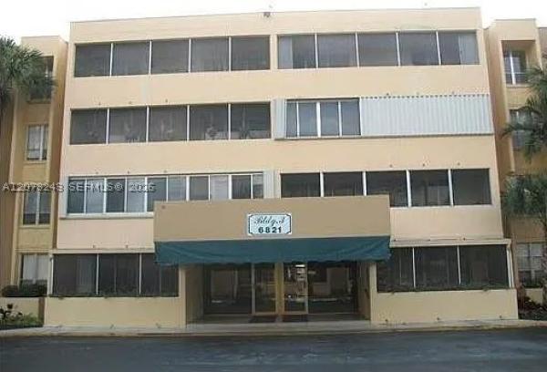 6821 SW 147th Ave #4H, Unincorporated Dade County, Florida 33193, image 1
