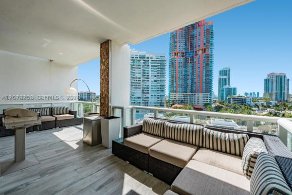 Continuum On South Beach The North Tower, 50 S Pointe Dr #905, Miami Beach, Florida 33139, image 1