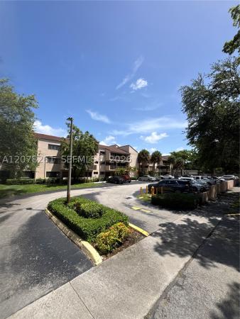 Eagle Nest, 6305 Gage Pl #309A, Miami Lakes, Florida 33014, image 2
