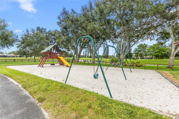Villas West, 1231 W Fairway Rd, Pembroke Pines, Florida 33026, image 1