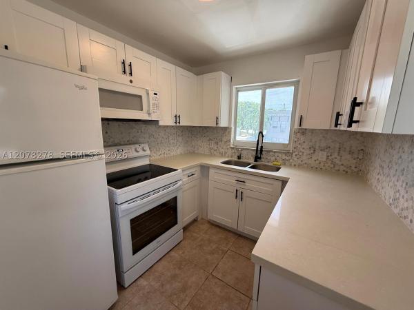 Hollywood Lakes, 1859 Lincoln St #1-4, Hollywood, Florida 33020, image 3