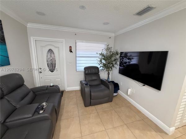 Villas De Marbella, 5935 W 26th Ave #204, Hialeah, Florida 33016, image 2