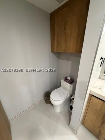 Marina Tower, 19500 Turnberry Way #25F, Aventura, Florida 33180, image 1