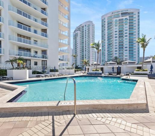 Marina Tower, 19500 Turnberry Way #25F, Aventura, Florida 33180, image 3