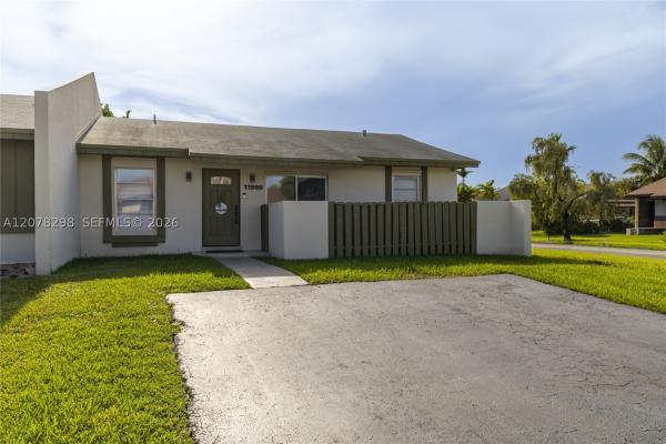 11900 SW 110th Street Cir E, Unincorporated Dade County, Florida 33186, image 2