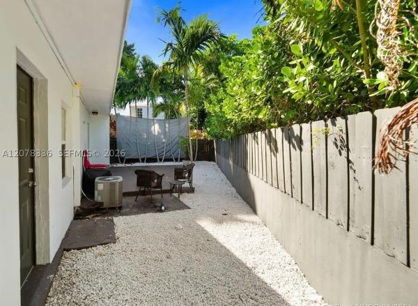 East Shenandoah, 3124 SW 1st Ave #3126B, Miami, Florida 33129, image 2