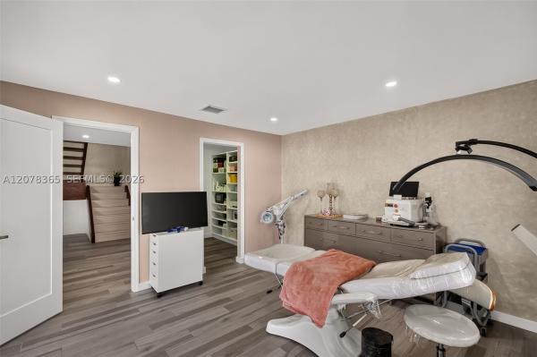 The Townhomes Of Doral Oaks, 9852 NW 52nd Ter, Doral, Florida 33178, image 3