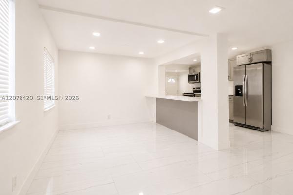 5225 NE 1st Ave, Oakland Park, Florida 33334, image 1