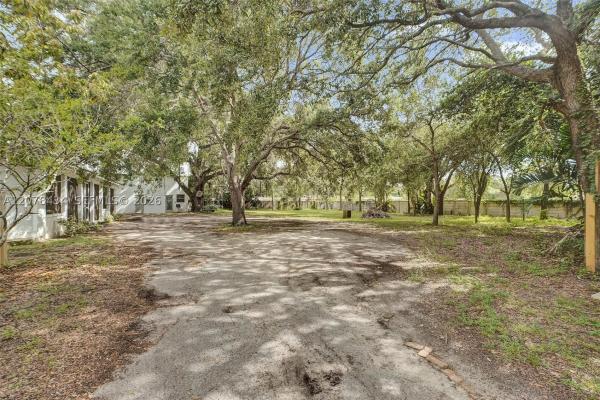0 171 st, North Miami Beach, Florida 33162, image 2