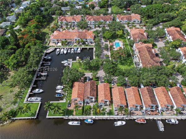 The Oaks At Hidden Harbour, 2908 Hidden Harbour Ct, Dania Beach, Florida 33312, image 2