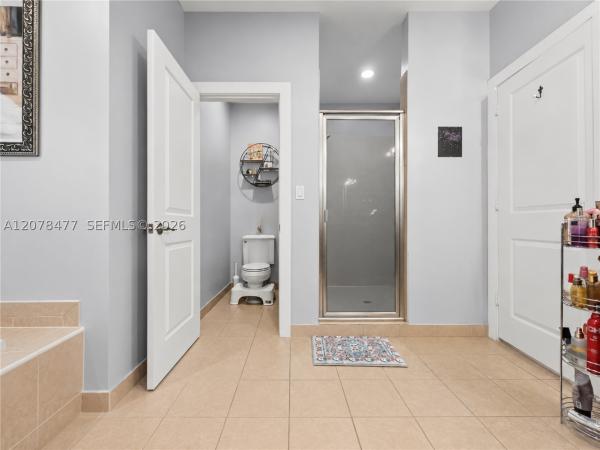 The Oaks At Hidden Harbour, 2908 Hidden Harbour Ct, Dania Beach, Florida 33312, image 1