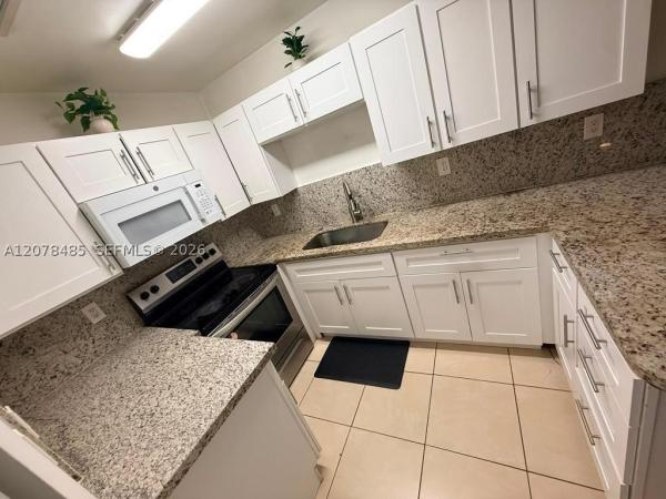 1017 SW 8th St #1-4, Hallandale Beach, Florida 33009, image 3