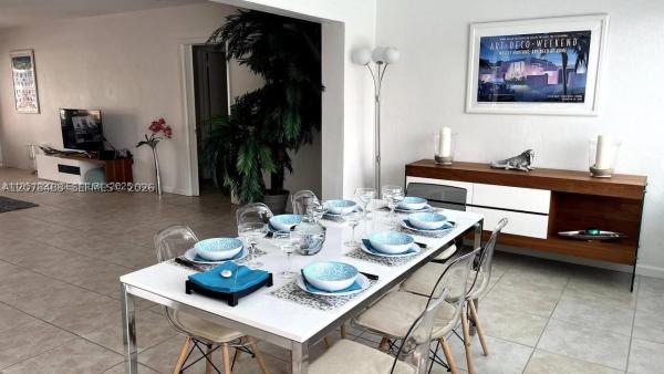 Pompano Isles, 2424 SE 9th St, Pompano Beach, Florida 33062, image 2