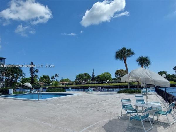 Watergate, 2741 Taft St #212, Hollywood, Florida 33020, image 1