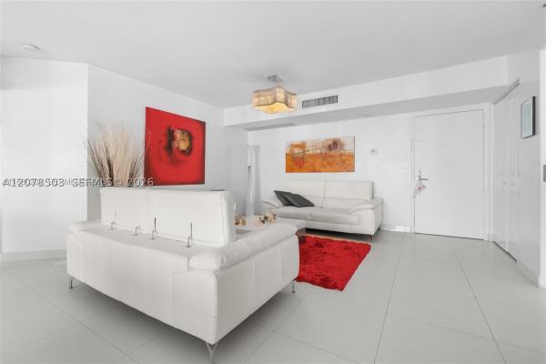 Mystic Pointe Tower 100, 19195 NE 36th Ct #2502, Aventura, Florida 33180, image 2