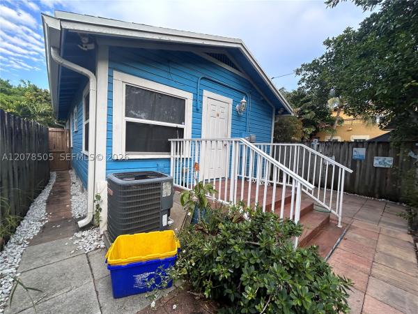 Lake Worth Town, 413 S K St, Lake Worth Beach, Florida 33460, image 2