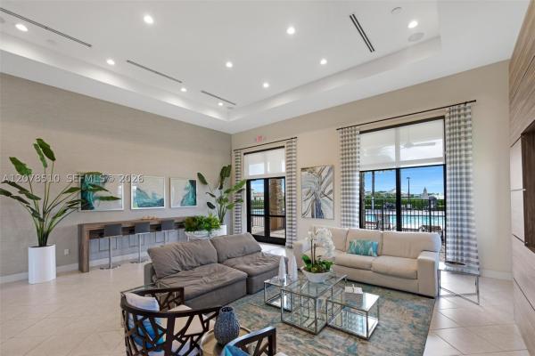Kingman Commons, 2475 SE 1st St, Homestead, Florida 33033, image 3