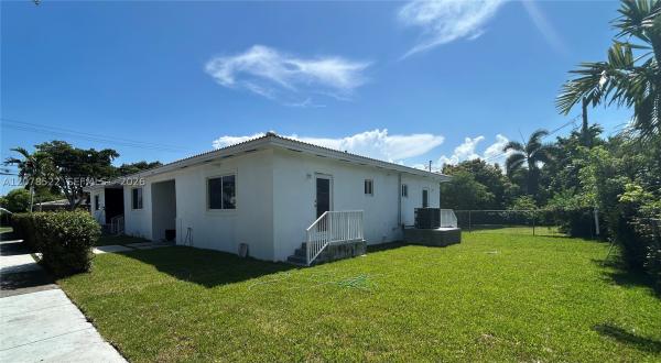 Edgewater Park, 580 Lee Dr, Miami Springs, Florida 33166, image 1
