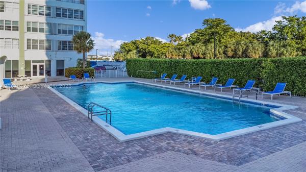 Bayview Towers North, 2150 Sans Souci Blvd #B605, North Miami, Florida 33181, image 3