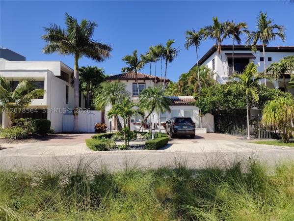 Fairhaven, 1823 S Bayshore Ln, Miami, Florida 33133, image 2