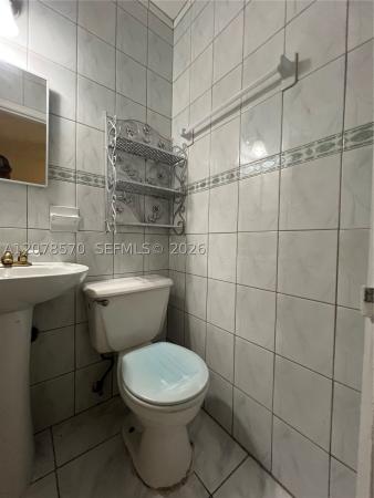Palm Springs, 5490 W 2nd Ave, Hialeah, Florida 33012, image 2