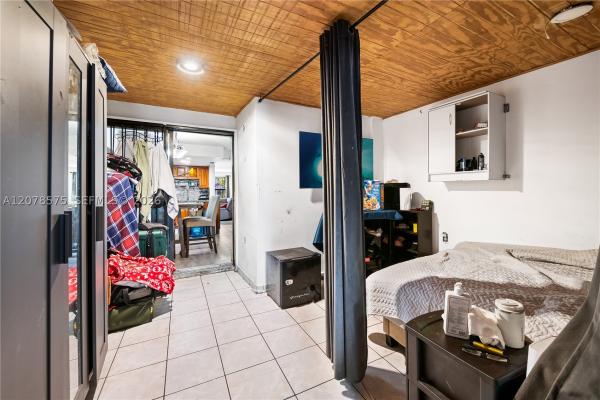 2093 W 54th Ter #38, Hialeah, Florida 33016, image 3