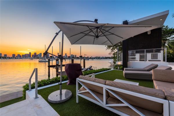 Hibiscus Island, 440 S Hibiscus Dr, Miami Beach, Florida 33139, image 1