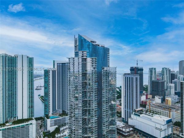Paramount Miami Worldcenter, 851 NE 1st Ave #3202, Miami, Florida 33132, image 1