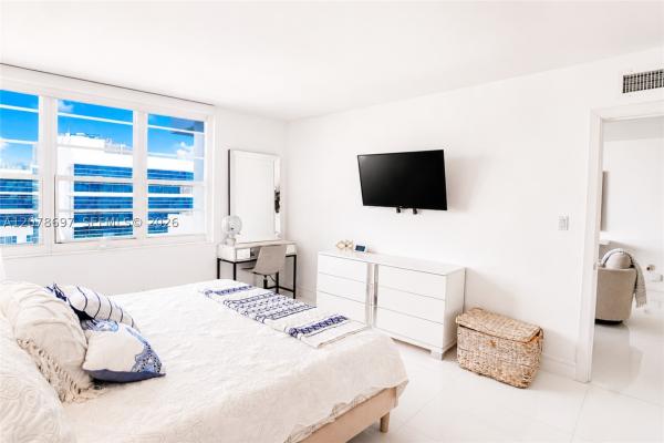 The Decoplage, 100 Lincoln Rd #1223, Miami Beach, Florida 33139, image 3