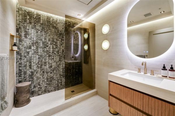 Cocostyle, 3250 Grand Ave #307, Miami, Florida 33133, image 3