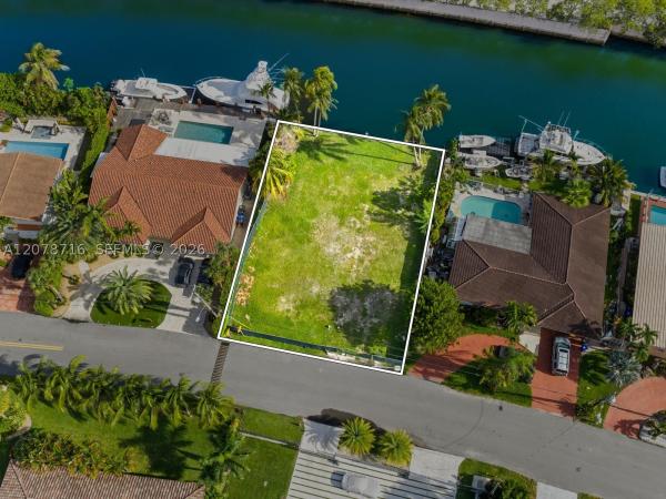 Eastern Shores, 3030 NE 164th St, North Miami Beach, Florida 33160, image 3