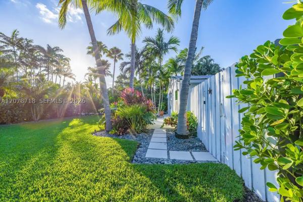 Poinsettia Heights, 1743 NE 16th St, Fort Lauderdale, Florida 33304, image 2