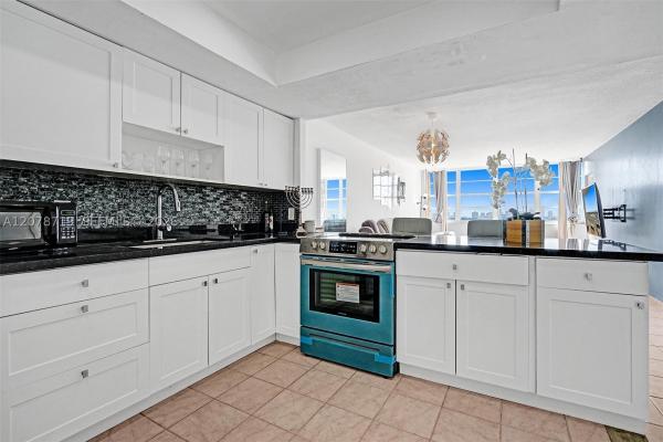 1351 NE Miami Gardens Dr #1504E, Unincorporated Dade County, Florida 33179, image 3