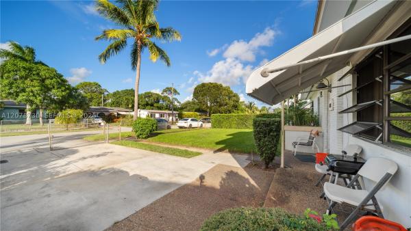 Lauderdale Manors, 1038 NW 11th Ct, Fort Lauderdale, Florida 33311, image 1