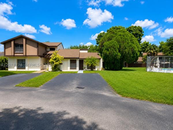 6922 SW 128th Pl, Unincorporated Dade County, Florida 33183, image 2
