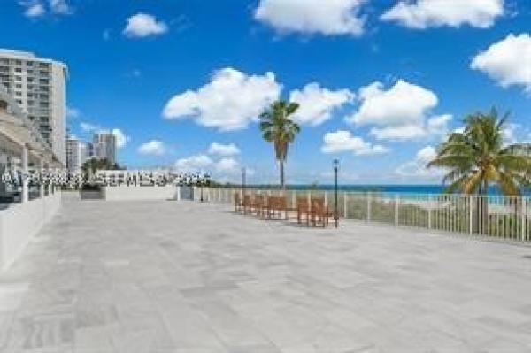 The Pavilion, 5601 Collins Ave #415, Miami Beach, Florida 33140, image 3