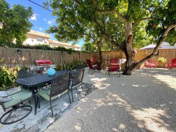 1321 NE 118th St #1, Unincorporated Dade County, Florida 33161, image 1
