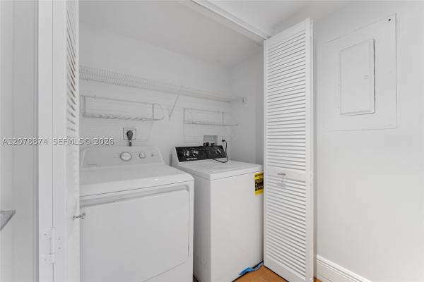Grove Towers, 2843 S Bayshore Dr #3F, Miami, Florida 33133, image 2