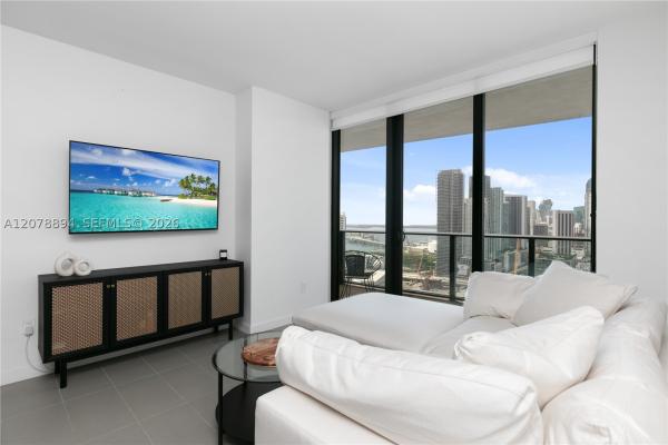 Miami, Florida 33132, image 1