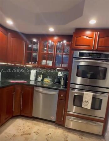 Oceanside Plaza, 5555 Collins Ave #10G, Miami Beach, Florida 33140, image 1